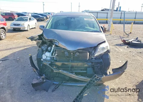 2020 Toyota Sienna Xle z USA, uszkodzony, nr VIN 5TDYZ3DC5LS047752